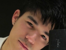 ��ɫ����